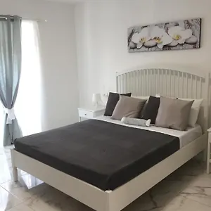 rezervați aici