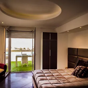 Airport Deluxe28 B&B