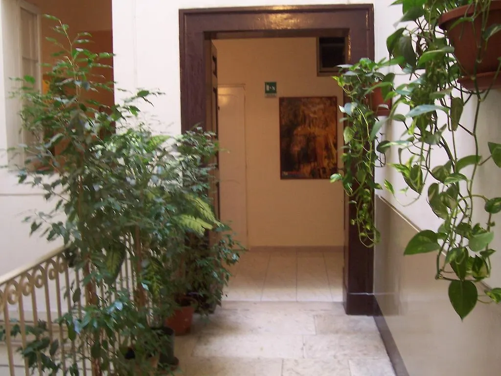 **  Hotel Pensione Romeo Bari Italy