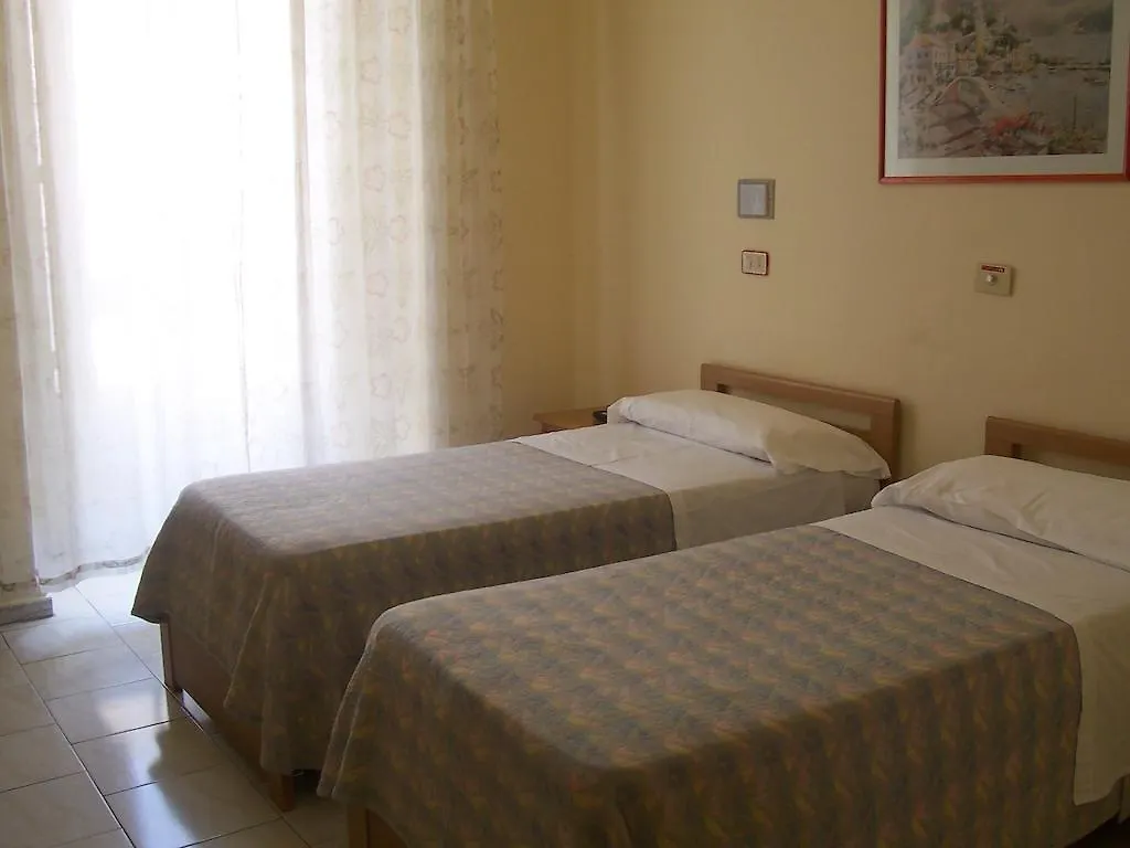 **  Hotel Pensione Romeo Bari Italy